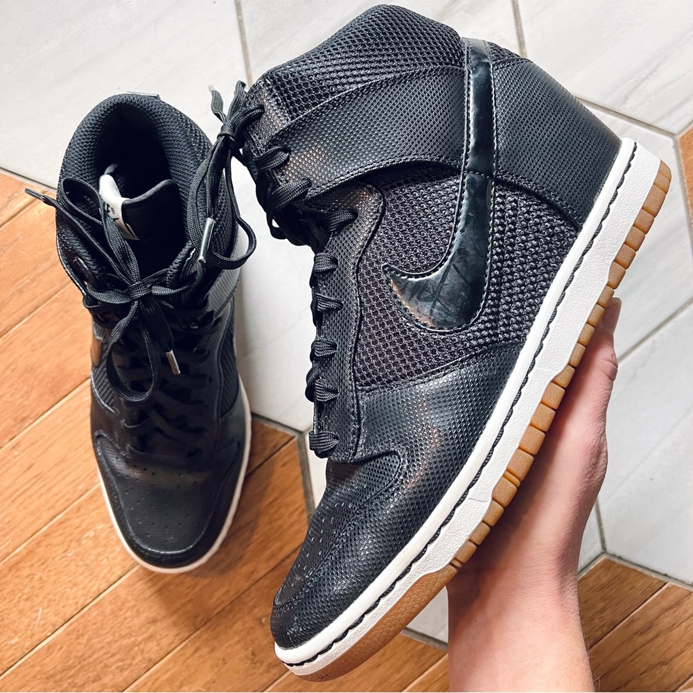 nike dunk sky high sneakerboot wedge trainer